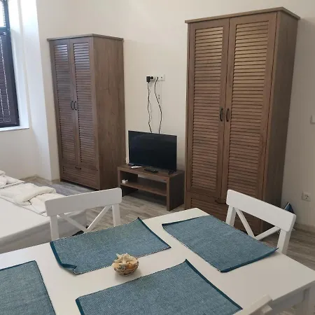 кулата Apartment